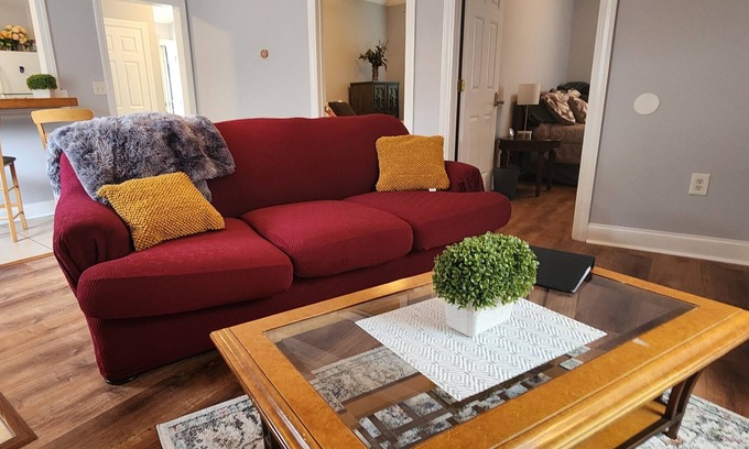Athens House | Charming Retreat 2 mi to UGA and Downtown