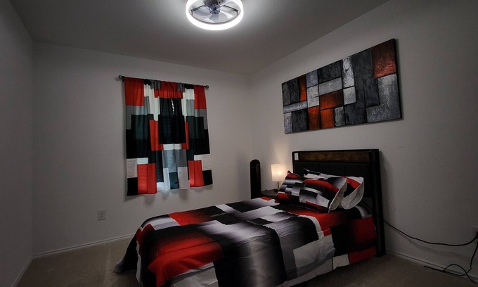 Hutchins House | Charming room within a 3 br home near Dallas with AC and WiFi for a cozy stay