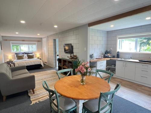 Eureka Apartment | Charming Rural Farm Cottage NOT Two bedrooms