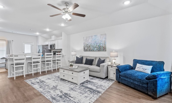 Fayetteville House | Charming S. Fayetteville Home. Near University of Arkansas+Golfing+Hiking+Biking