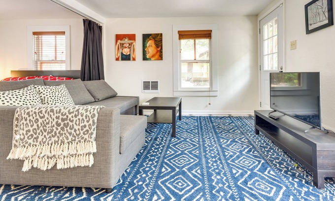 Jefferson Apartment | Charming San Antonio Studio - 4 Mi to River Walk!