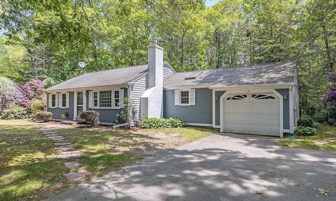 Sandwich House | Charming Sandwich Cape Home - Short Drive to Beach & Boardwalk