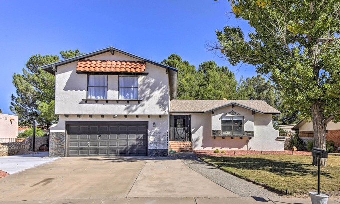 Santa Teresa House | Charming Santa Teresa Retreat w/Backyard!