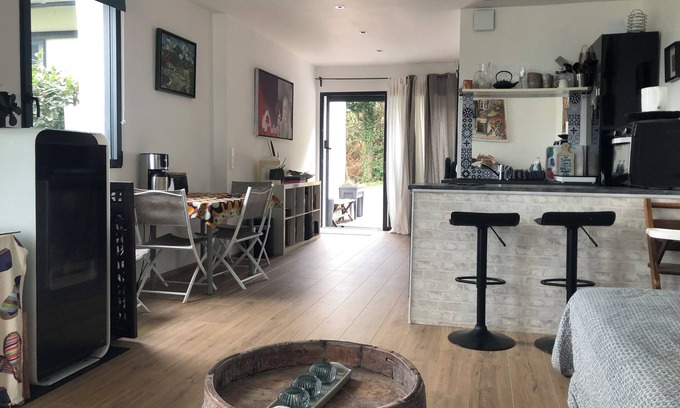 Kokotia Apartment | Charming sea view studio 200 m from cenitz mayarco beach Guéthary