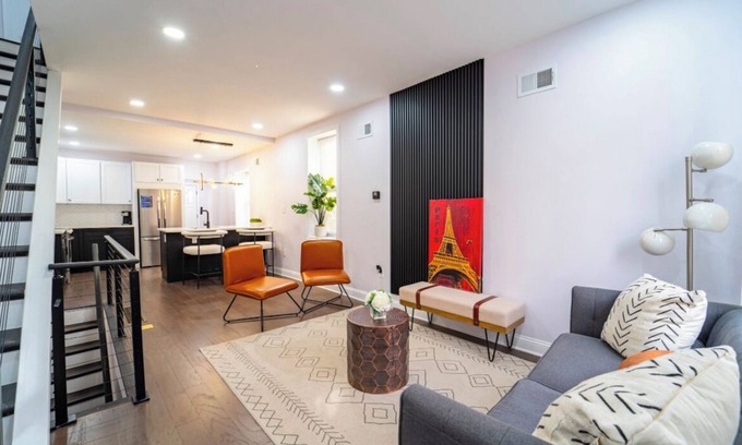 South Philadelphia West House | Charming South Philly haven, close to stadiums & hospitals. Must be 25