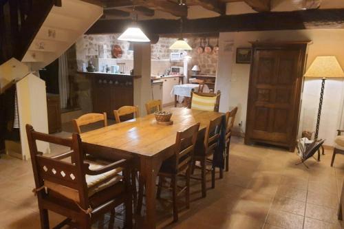 Berric House | Charming spacious 150 m old house in Berric