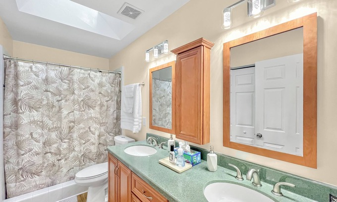 Gainesville House | Charming, Spacious & Family Friendly Home in GNV!