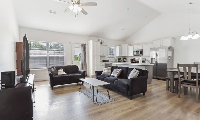 St. Robert House | Charming St Robert Home Near Downtown Waynesville!
