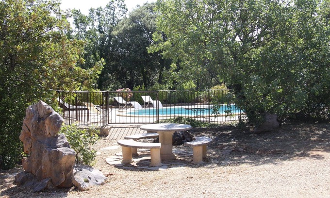 Causse-de-la-Selle Villa | Charming Stone Villa In Causse De La Selle