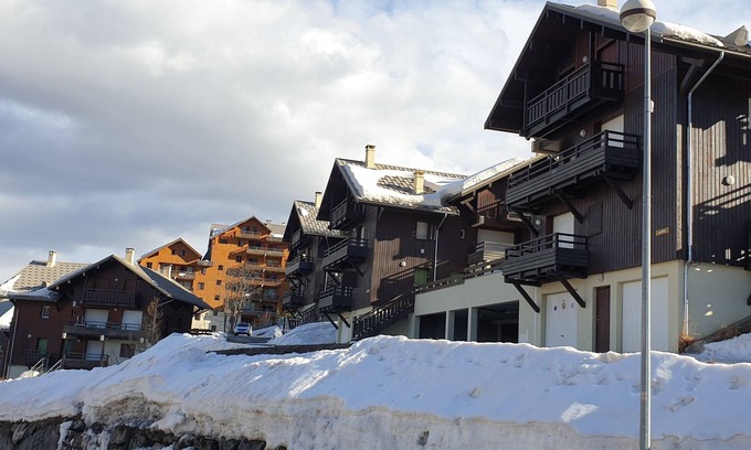 Puy-Saint-Vincent Apartment | Charming studio in chalet in Puy Saint Vincent 1700 for 4 people