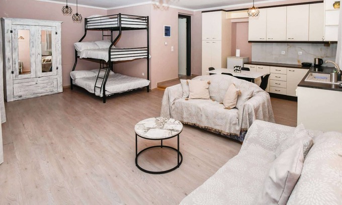 Mitilinii Apartment | Charming Studio - A Relaxing Retreat in Samos