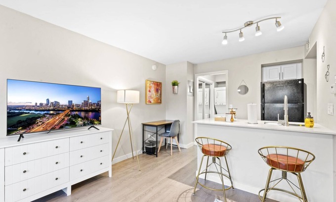 Allandale Apartment | Charming Studio Close to Downtown and Domain