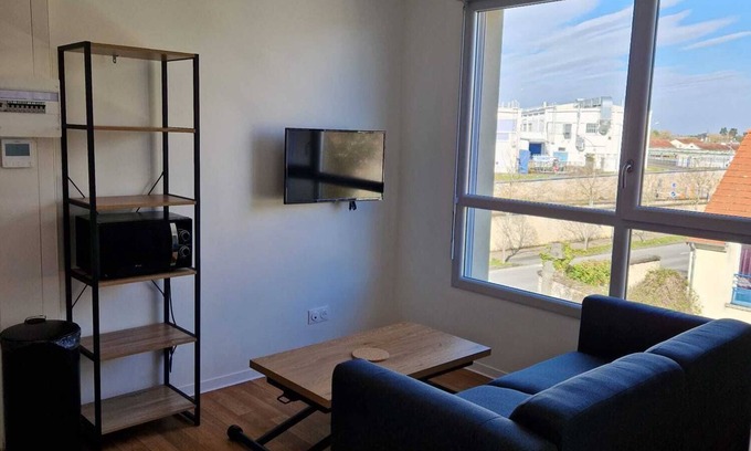 Bourges Apartment | Charming Studio in Bourges