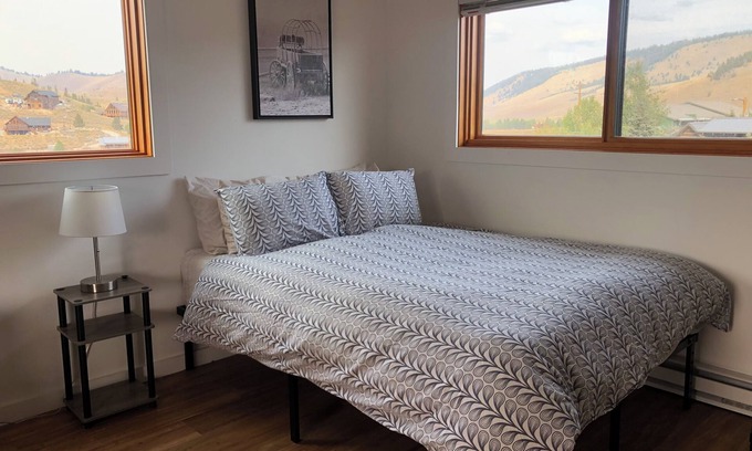 Stanley Apartment | Charming Studio in Stanley nnnn