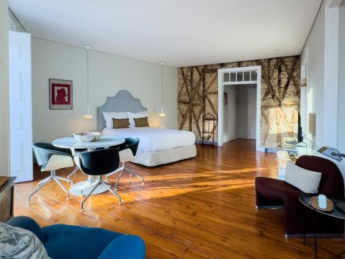 Misericordia Apartment | Charming Studio in the Heart of Lisbon