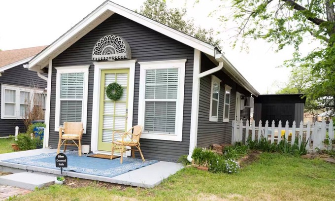Stillwater Apartment | Charming Studio Steps from Downtown Stillwater’s Breweries, Restaurants, & Shops