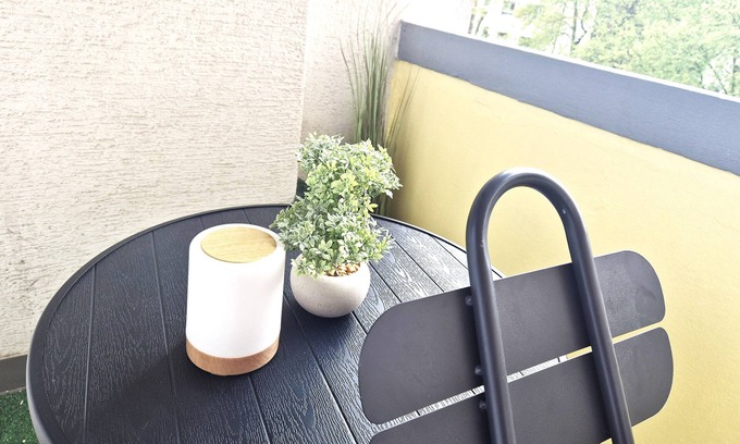 European Quarter Apartment | Charming Studio with Balcony Two Steps from Strasbourg and its Cathedral