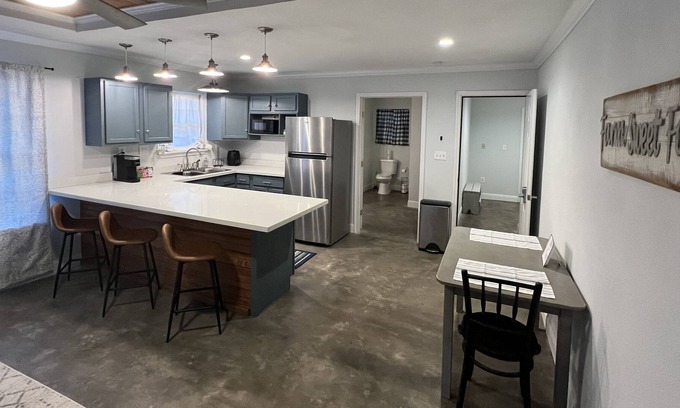 Centralia Apartment | Charming studio with gated entry