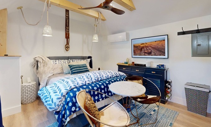 East Chop Apartment | Charming studio with amazing location near town & beach
