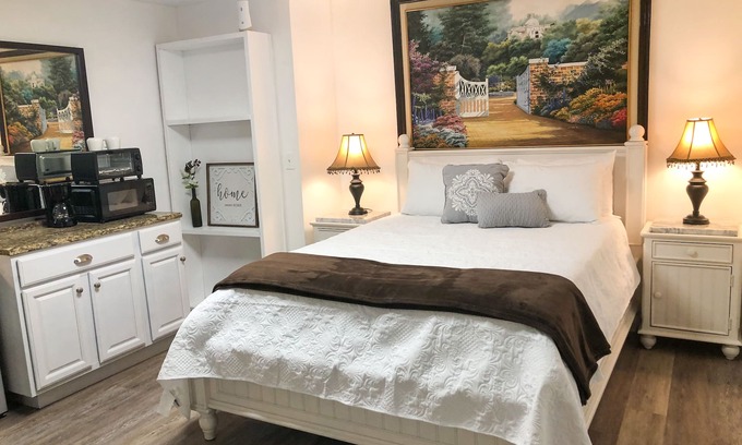 Lakeland Apartment | Charming Suite In The Heart Of Lakeland