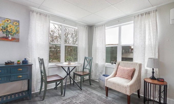 Sturgis Apartment | Charming Super Saver Studio Apartment MISTNO401-4