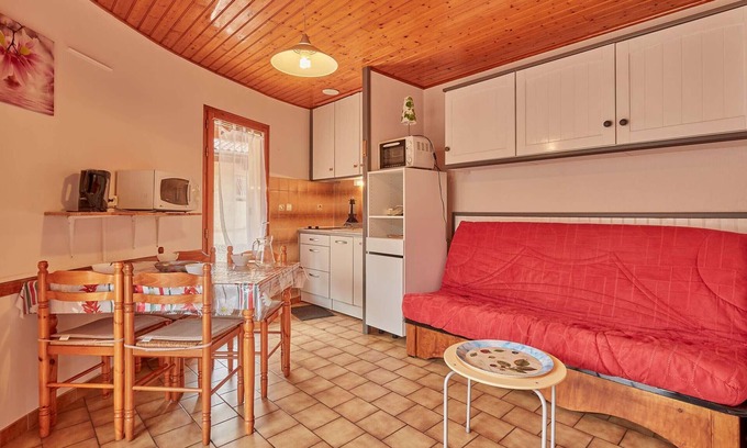 Barbotan-les-Thermes Apartment | Charming T2 in Barbotan with terrace and free parking