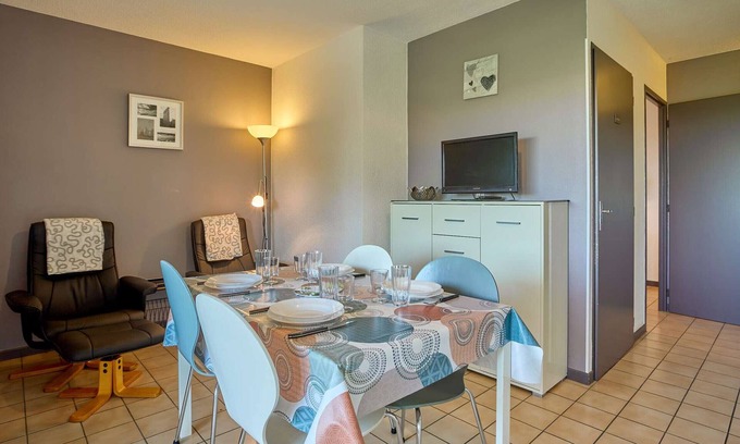 Barbotan-les-Thermes Apartment | Charming T2 with south-facing balcony and wifi in Barbotan