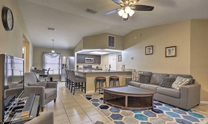 East Tampa House | Charming Tampa Bay Hideaway WFH Friendly!