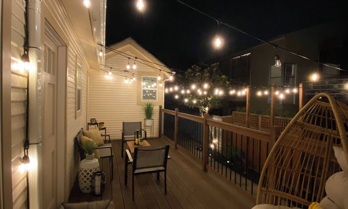 Mosswood House | Charming Temescal Getaway w/Patio, Kid-Friendly, Fast Wifi & Super Central