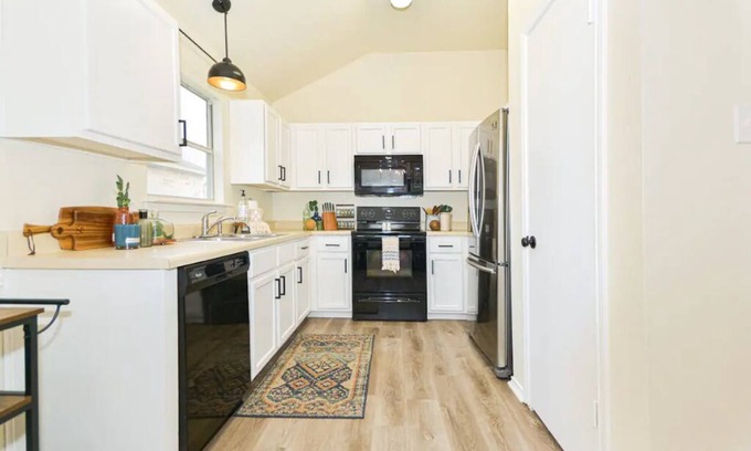 Temple House | Charming Texas Rustic Inspired Home Away from Home