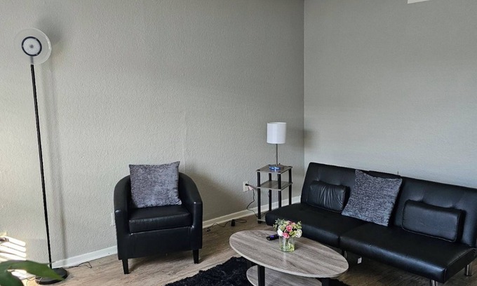 Addison House | Charming townhome in delightful Addison with space for everybody!