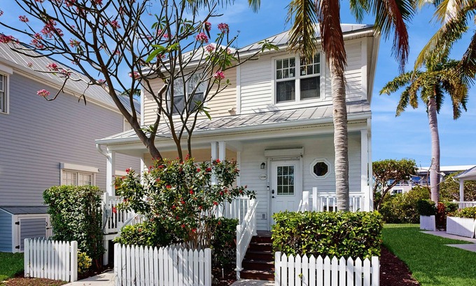 Marathon House | Charming townhome with ocean views, an open porch & steps from the water