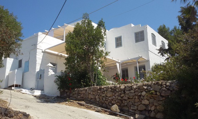 Kampos Villa | charming traditional villa eot 1325