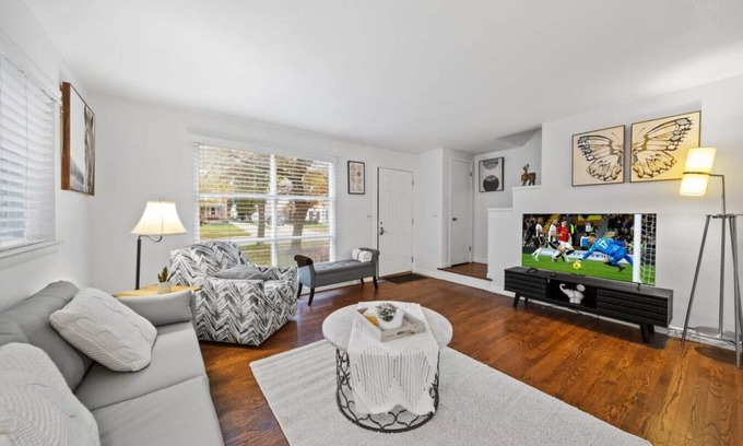 Birmingham House | Charming Urban Retreat in Downtown Birmingham