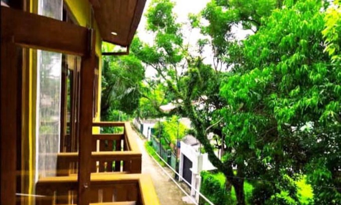 Battaramulla South Apartment | Charming vacation home near Diyawanna lake