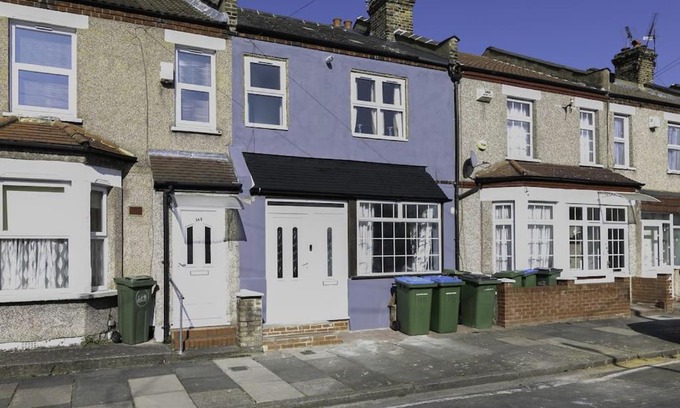 Plumstead Apartment | Charming Victorian Flat