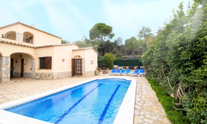 Calonge Villa | Charming Villa in peaceful Calonge with Private Pool & Gardens - Sleeps 6
