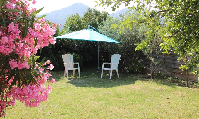 Seguret House | Charming Villa In Provence With Private Garden