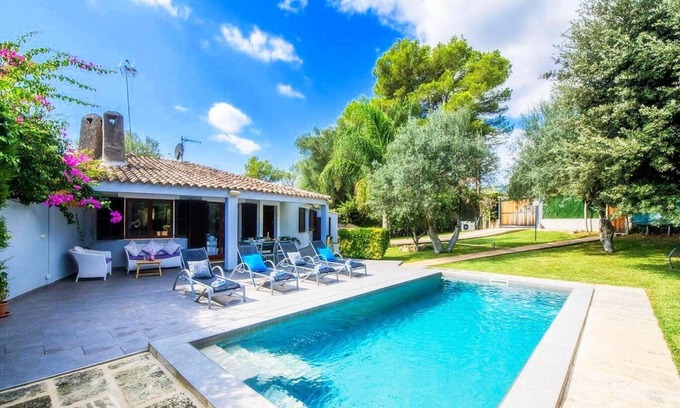Crestatx Apartment | Charming villa near Sa Pobla