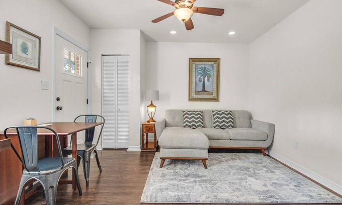 East Pensacola Heights Villa | Charming villa steps from the water in beautiful Pensacola