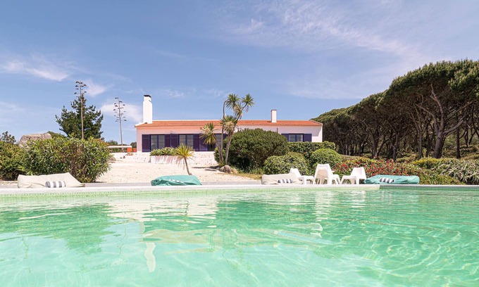 Monserrate Villa | Charming Villa with a sparkling private pool