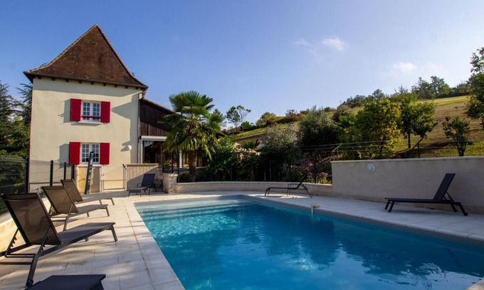 Villamblard Cottage | Charming Villa with Private Pool, Gym, Fireplace & Garden Near Villamblard