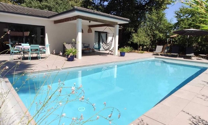 Gradignan Villa | Charming villa with swimming pool in a quiet area bordeaux bassin