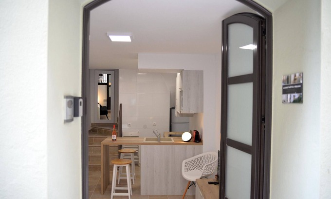 Perelada Apartment | Charming Village House in Central Peralada with Modern Amenities