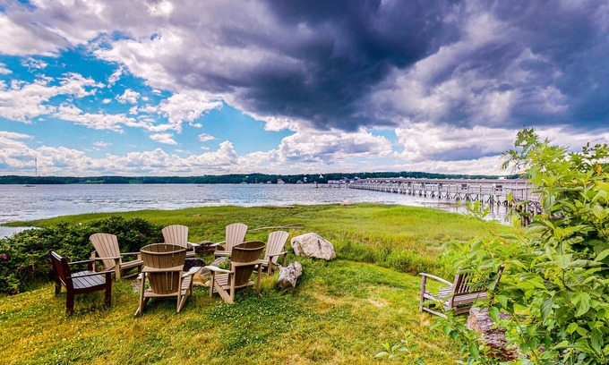 Edgecomb Apartment | Charming Waterfront Condo with Stunning Sunset Views and Boat Slip