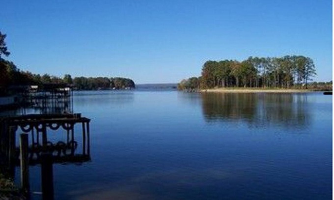 Centre Cottage | Charming Waterfront Property on Beautiful Weiss Lake!