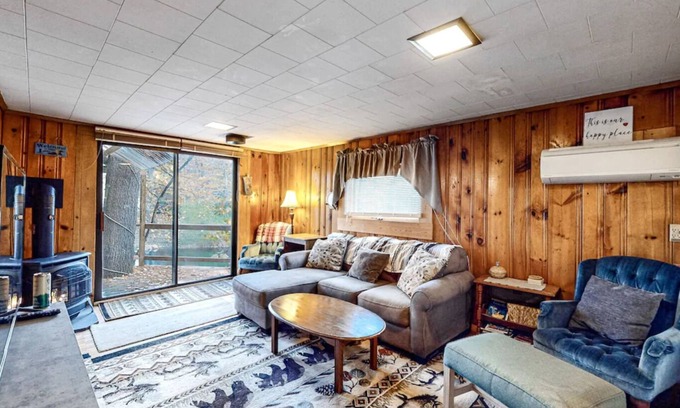 South Casco House | Charming Waterfront River Bungalow with Access to Big Sebago & Long Lake