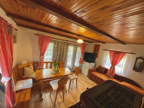 Trutnov Cabin | Chata Dolce I