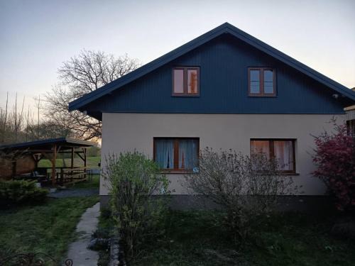 Lekarovce House | Chata na hradzi