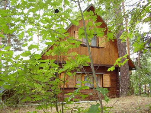 Rovensko pod Troskami Cabin | Chata na vrcholu Boreckých skal